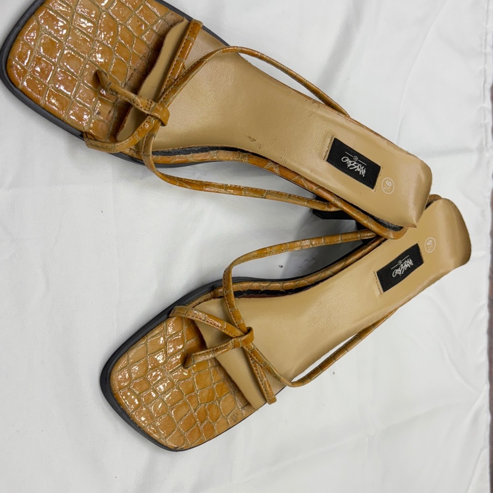 Mossimo Supply Co. Croc-Embossed Tan Sandals
